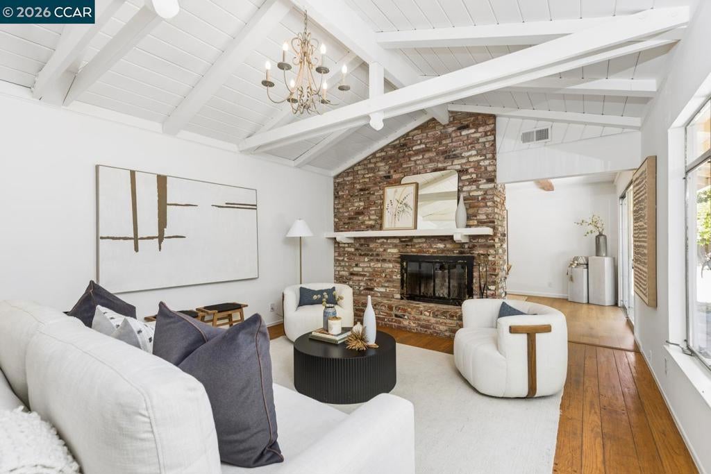 1696 Georgia Dr