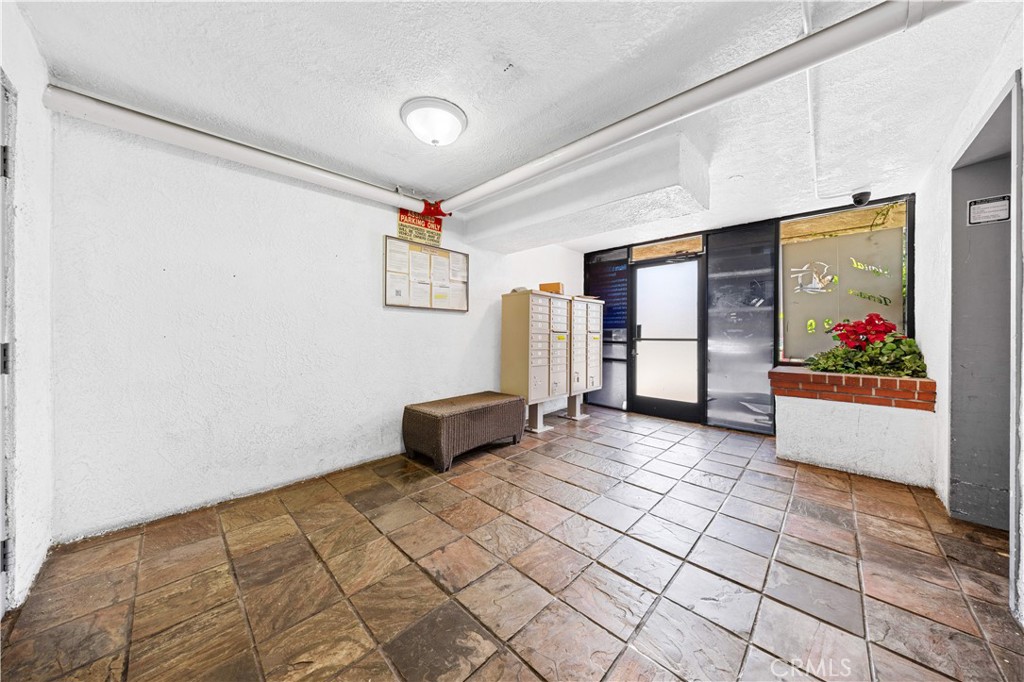 1629 Cherry Avenue 102