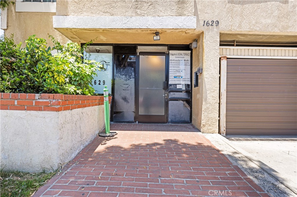 1629 Cherry Avenue 102