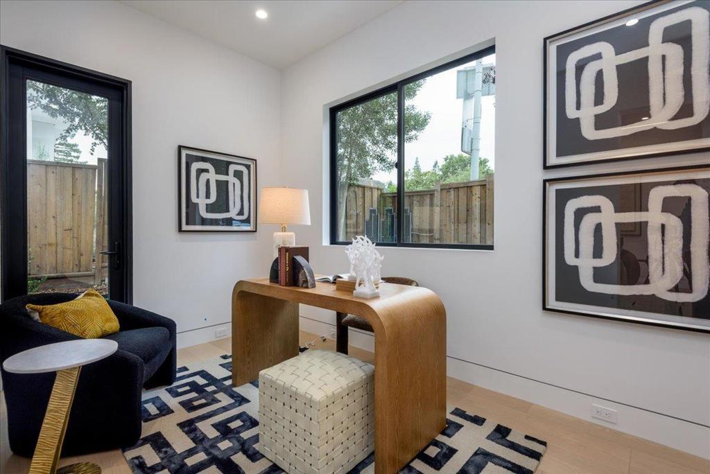 3841 Alameda De Las Pulgas