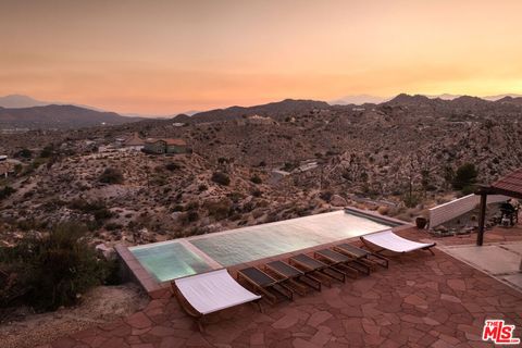 Photo of 57387 San Juan Road, Yucca Valley, CA 92284 (MLS # 25548185)