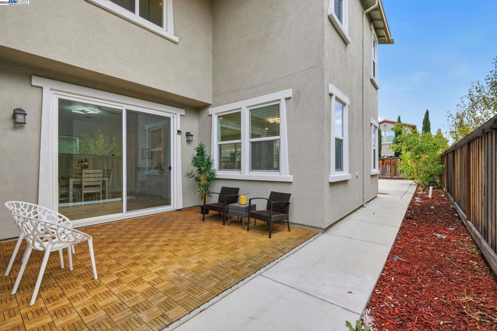 BRENTWOOD - Residential