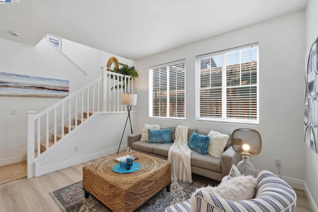 BRENTWOOD - Residential