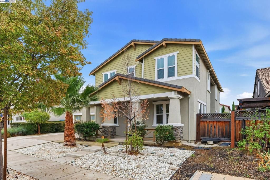 Photo of 574 Mandevilla Dr Dr, Brentwood, CA 94513 (MLS # 41117566)