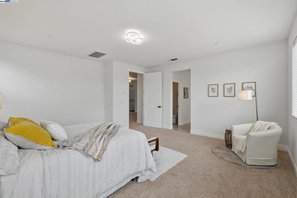 BRENTWOOD - Residential