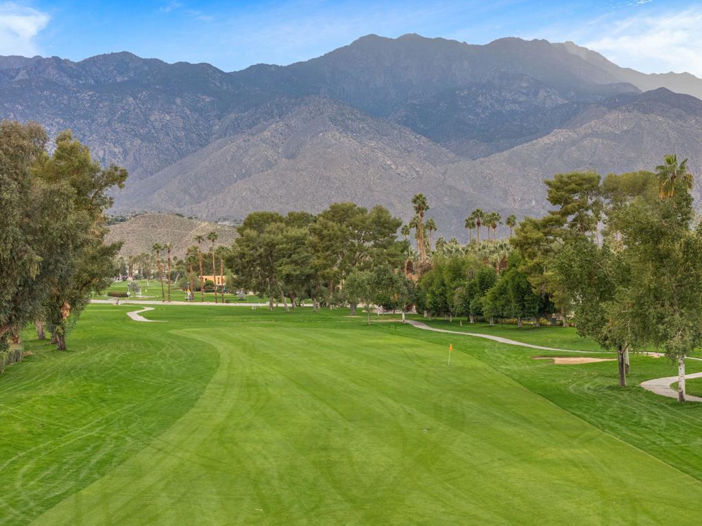 Los Pueblos - Residential