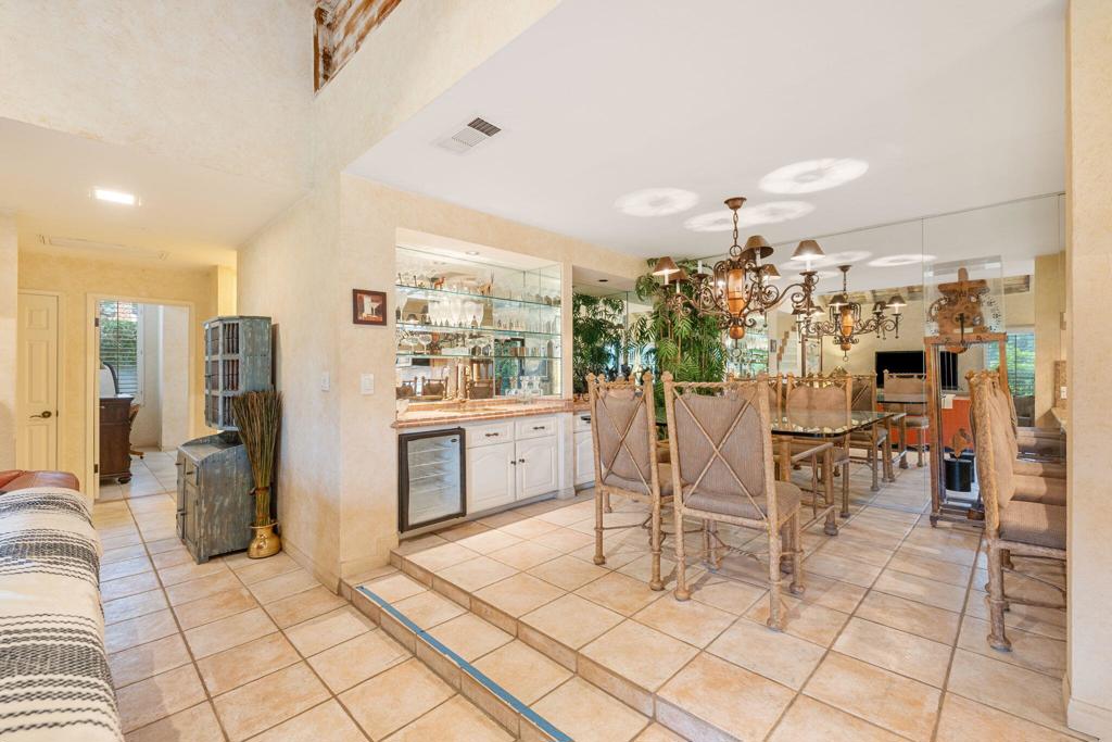 Los Pueblos - Residential