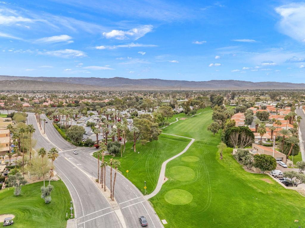 Los Pueblos - Residential