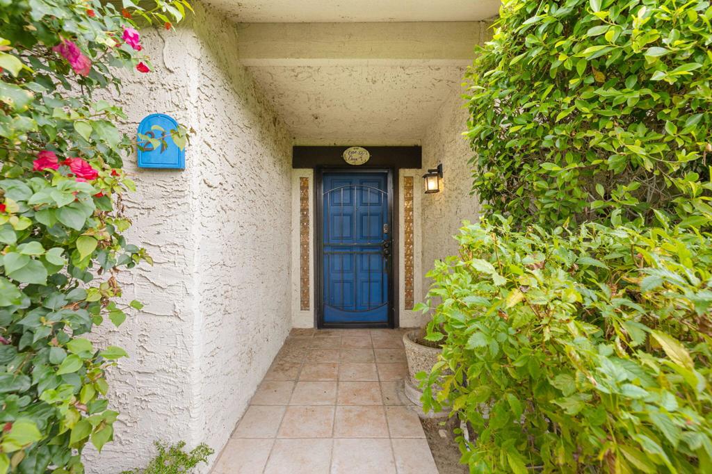 Los Pueblos - Residential