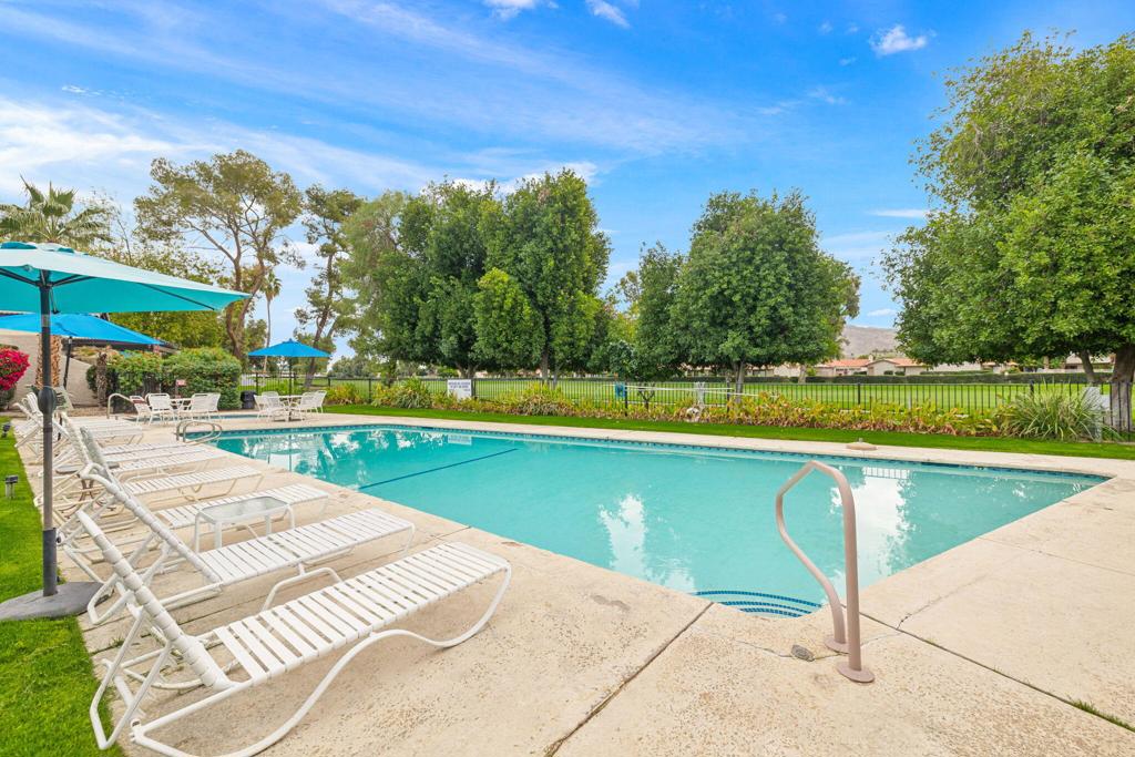 Los Pueblos - Residential