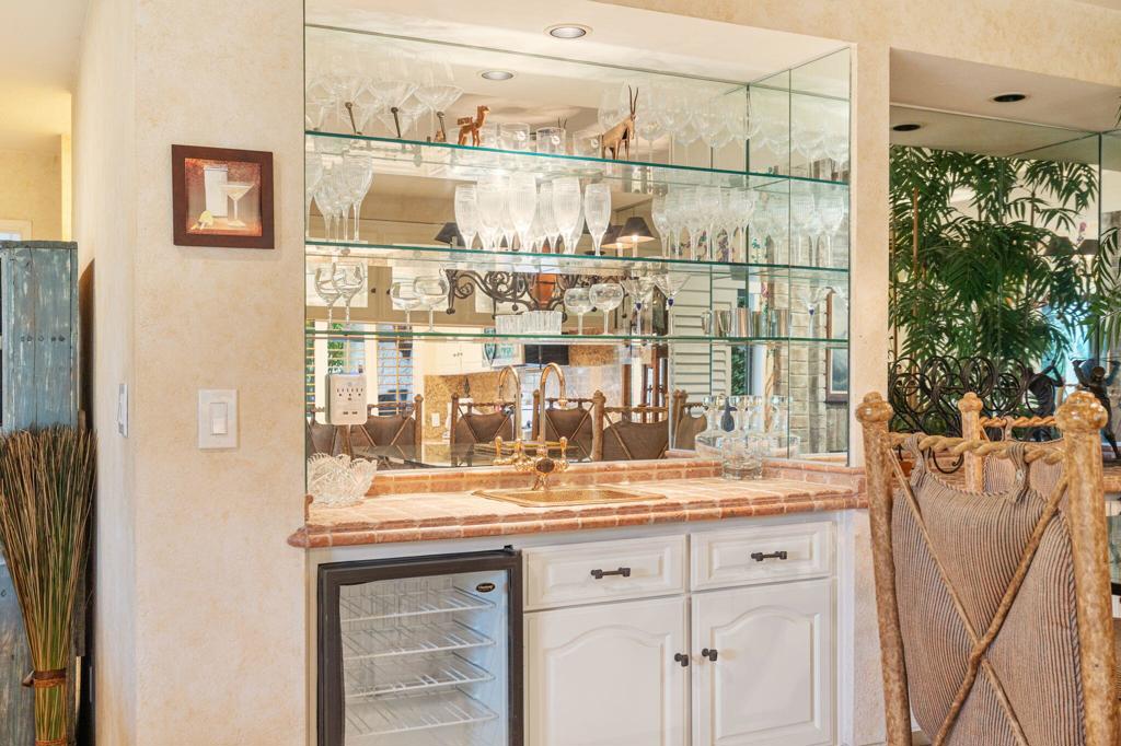 Los Pueblos - Residential