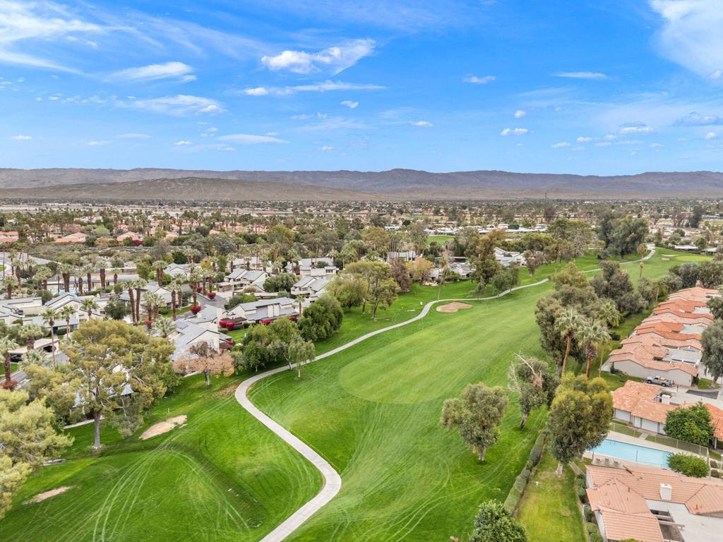 Los Pueblos - Residential