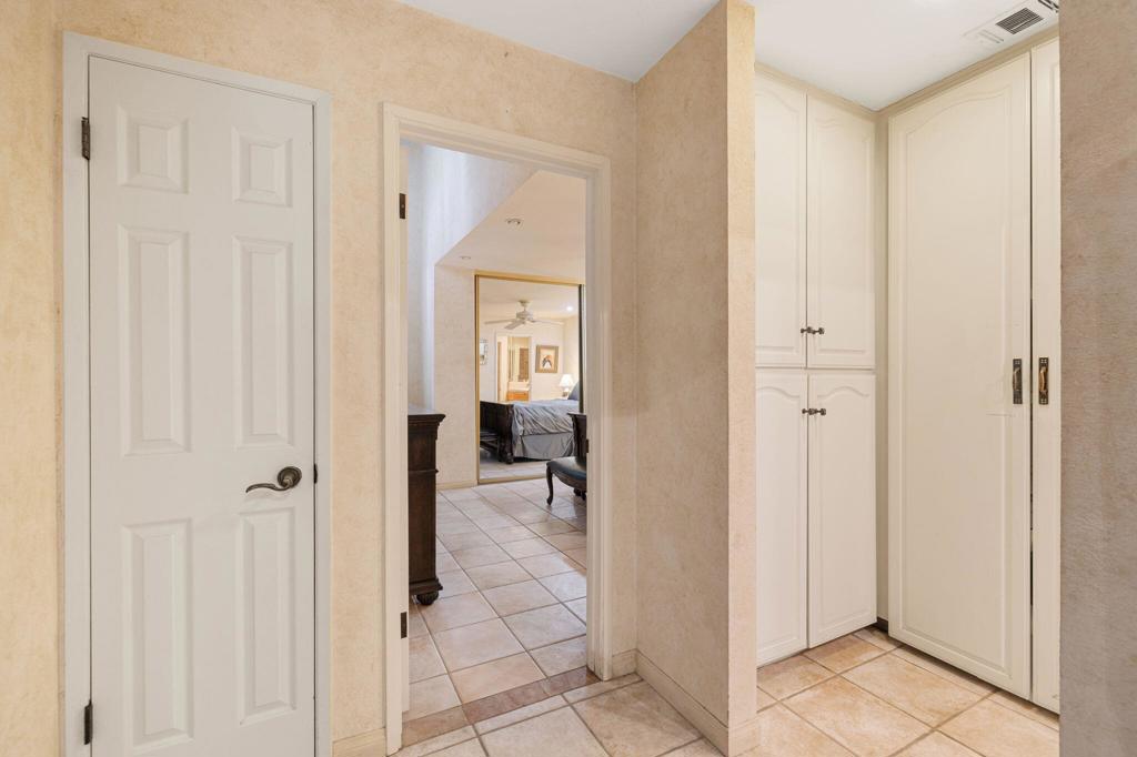 Los Pueblos - Residential