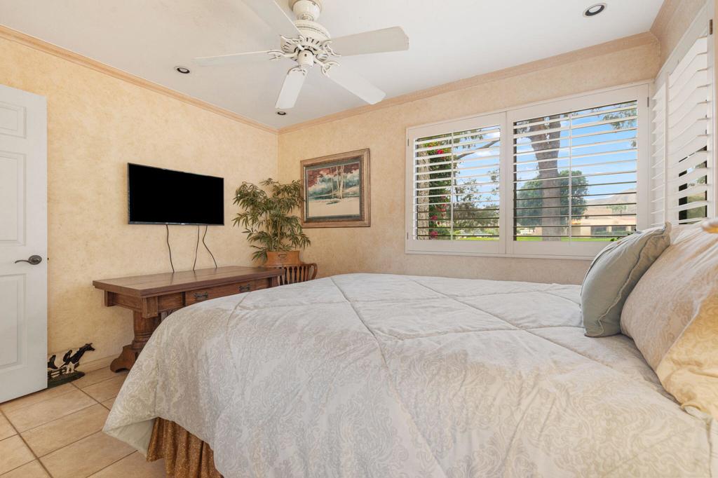 Los Pueblos - Residential