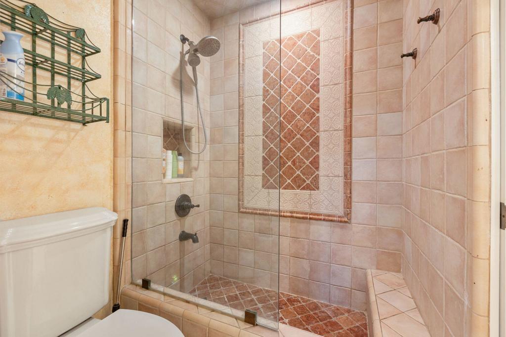 Los Pueblos - Residential