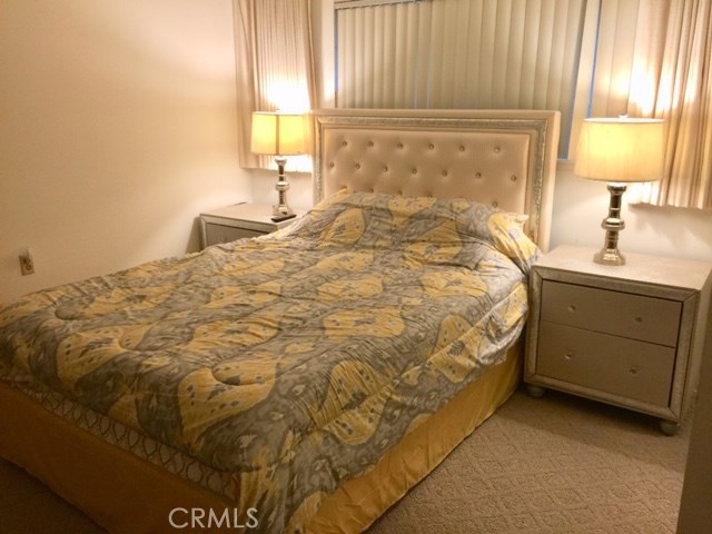 2369 Via Mariposa 1-B