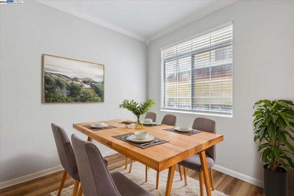 ALAMO CREEK VLGE - Residential