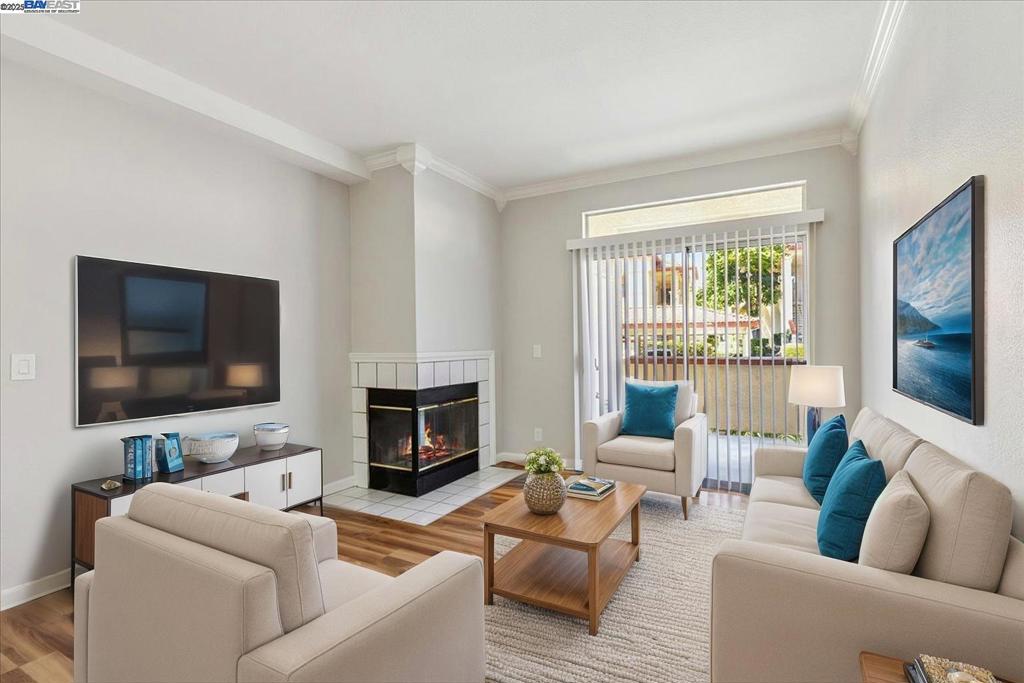 ALAMO CREEK VLGE - Residential
