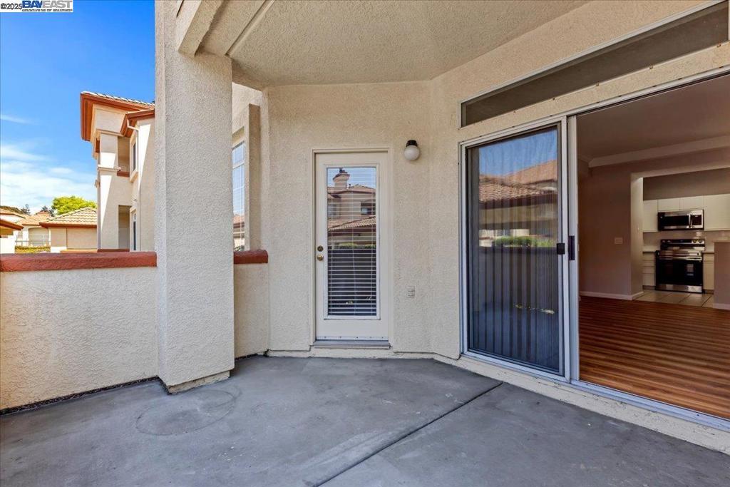 ALAMO CREEK VLGE - Residential
