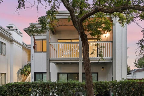 Photo of 1322 Woodside Road, Redwood City, CA 94061 (MLS # ML82065366)