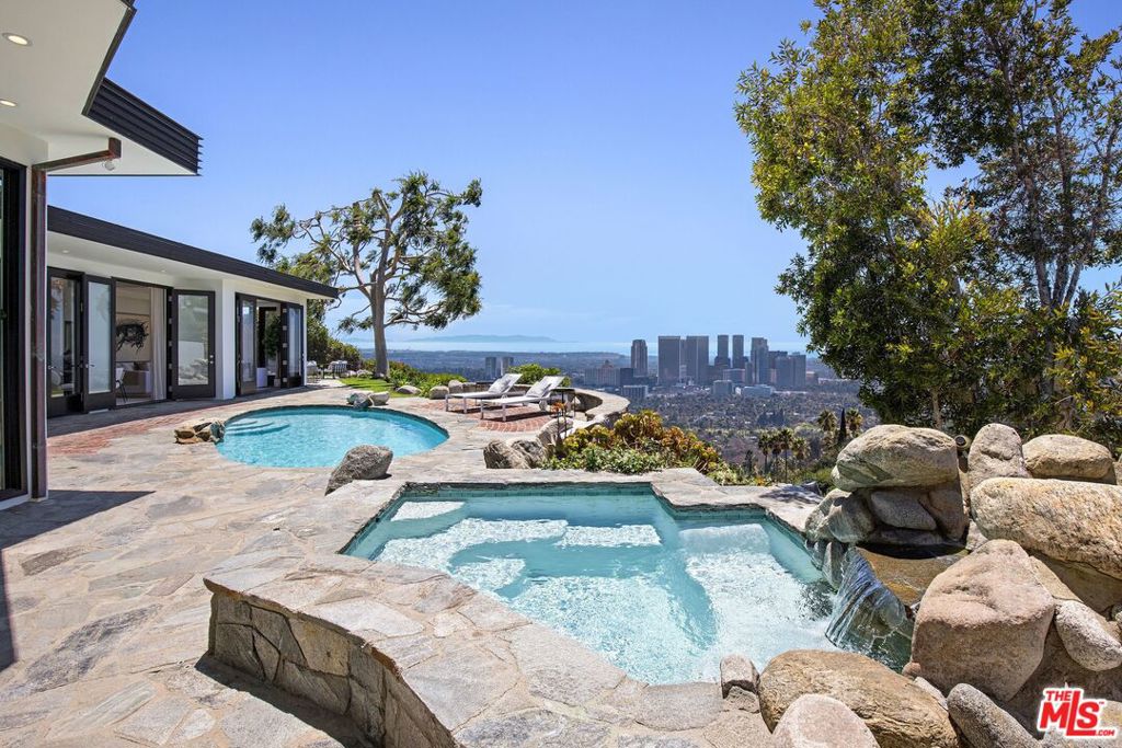 Photo of 9302 Nightingale Drive, Los Angeles, CA 90069 (MLS # 26874395)