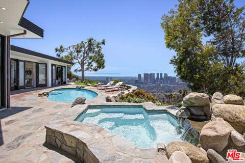 Photo of 9302 Nightingale Drive, Los Angeles, CA 90069 (MLS # 26874395)
