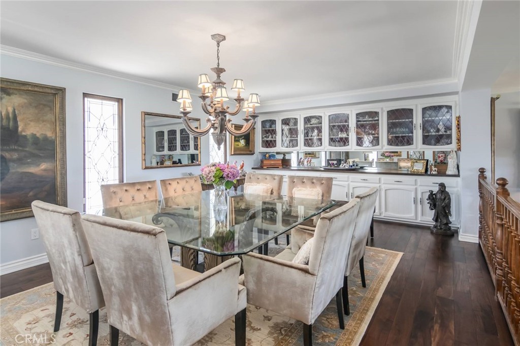 Properties 4 5004 Del Moreno Drive
