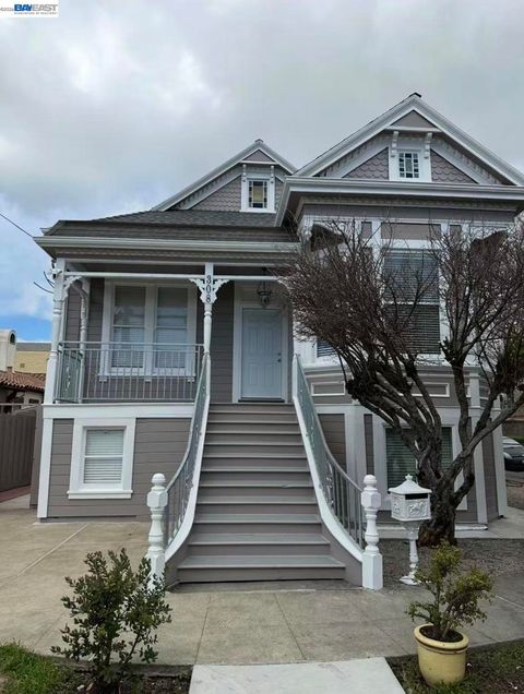 Photo of 308 W Joaquin Ave Ave, San Leandro, CA 94577 (MLS # 41131861)