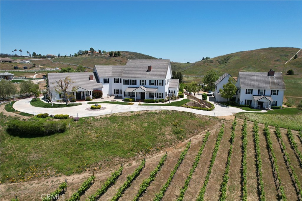 36475 Avenida La Cresta