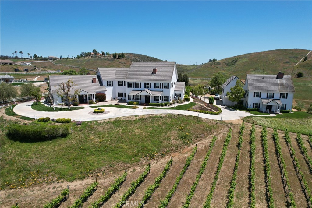 36475 Avenida La Cresta