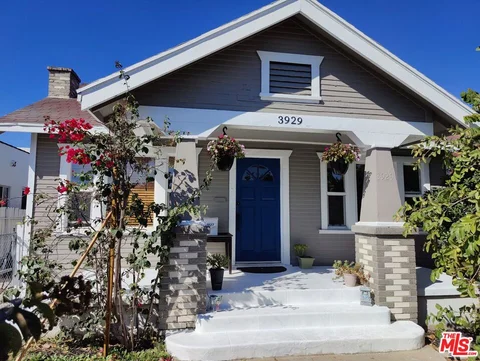 MLS: 26872429
