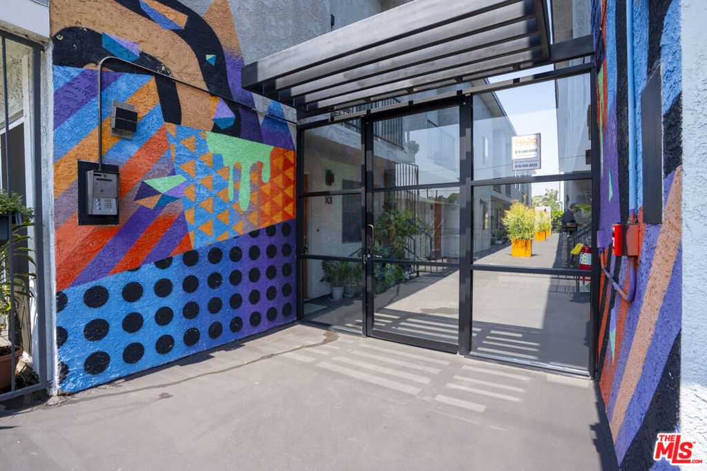 117 S Avenue 64