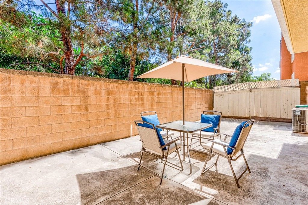 Photo of 38 Daisy, Irvine, CA 92618 (MLS # OC26078853)
