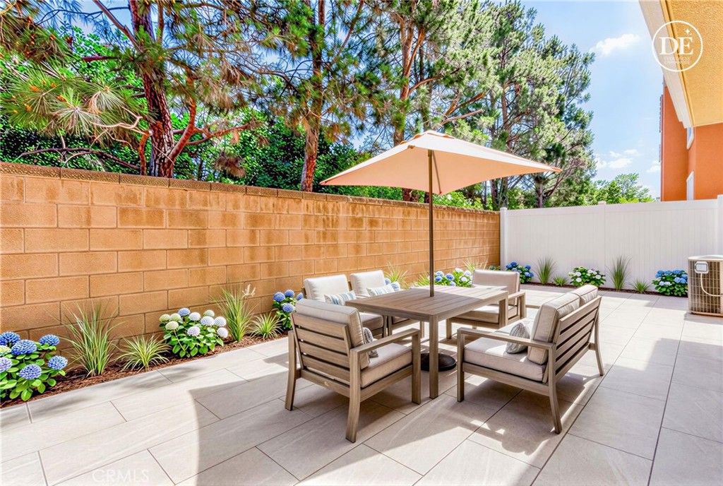 Photo of 38 Daisy, Irvine, CA 92618 (MLS # OC26078853)