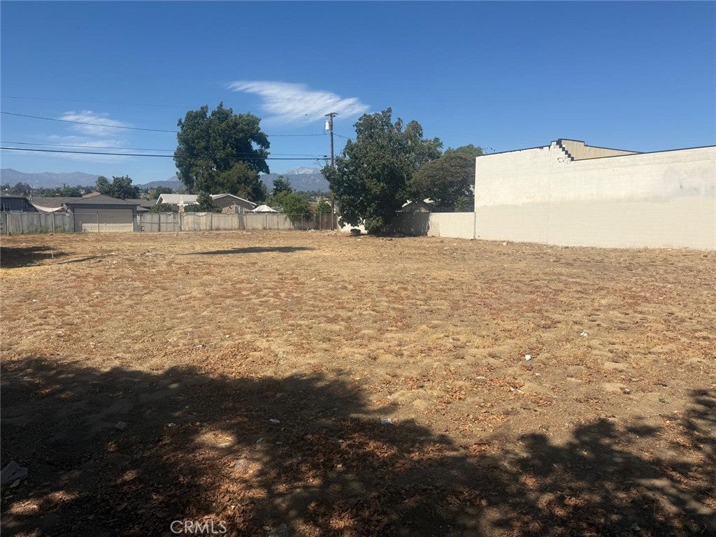 1265 W Holt