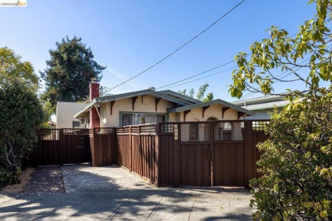 Photo of 1269 Hopkins St ST, Berkeley, CA 94702 (MLS # 41147279)