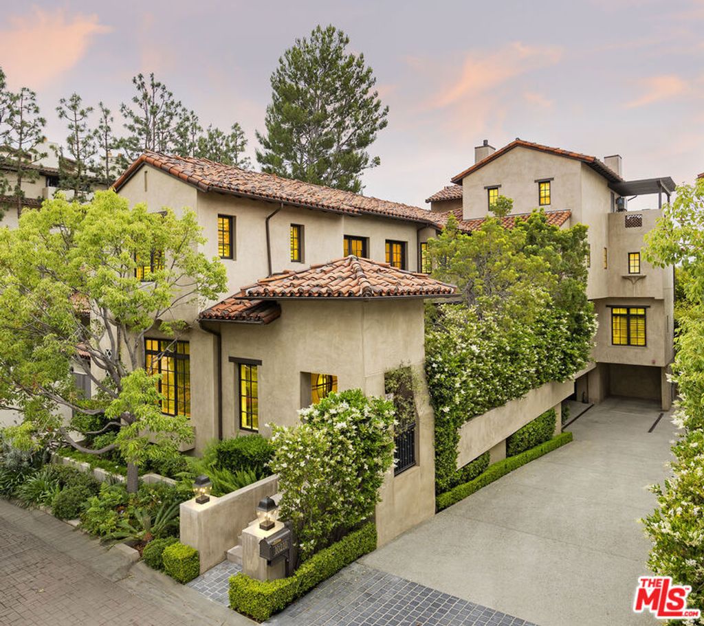 Photo of 10210 Century Woods Drive, Los Angeles, CA 90067 (MLS # 25546875)
