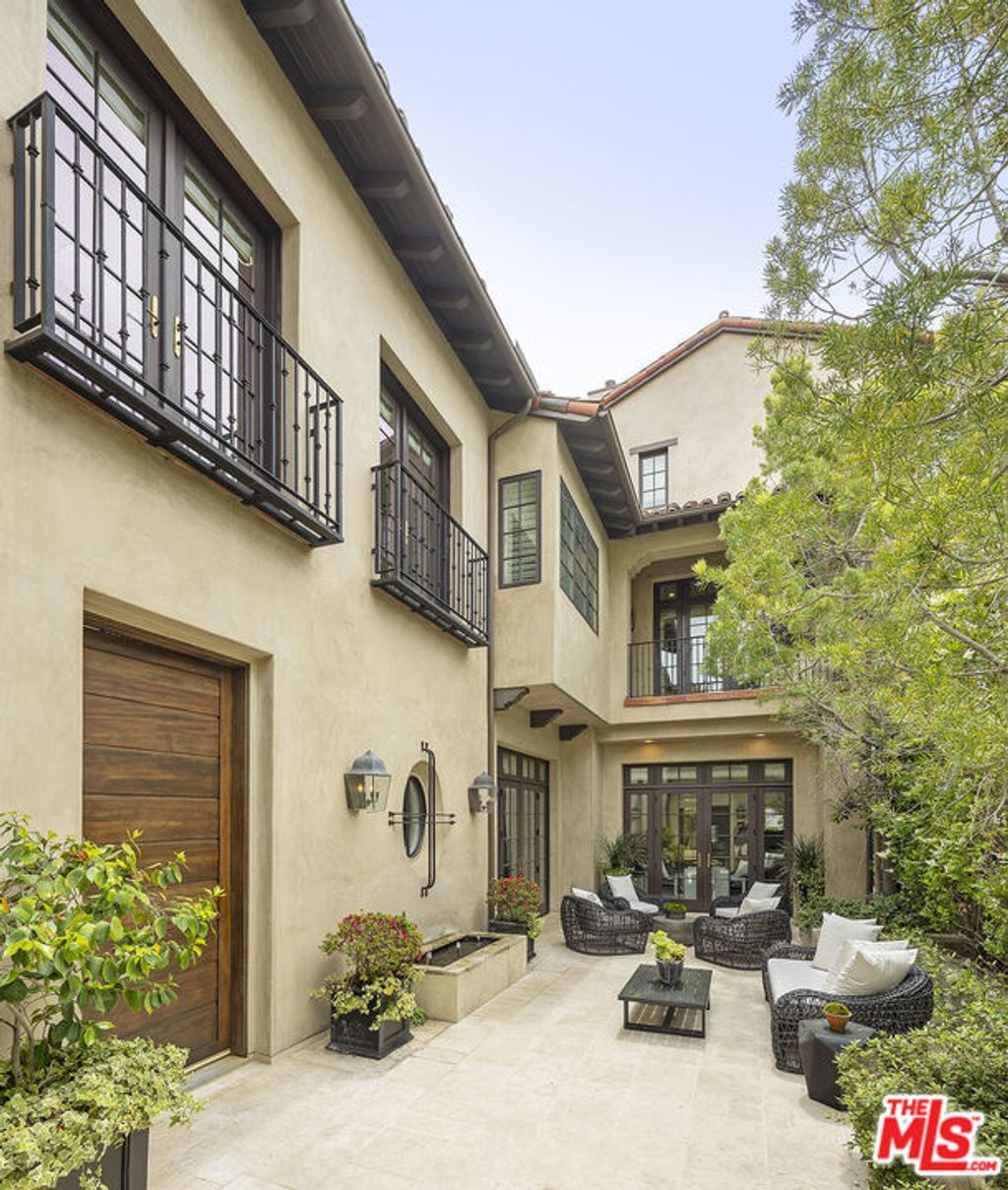 Photo of 10210 Century Woods Drive, Los Angeles, CA 90067 (MLS # 25546875)