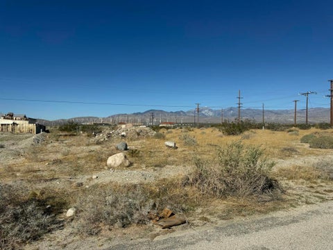 Photo of 0 Elaine Drive, Desert Hot Springs, CA 92240 (MLS # 219154915DA)