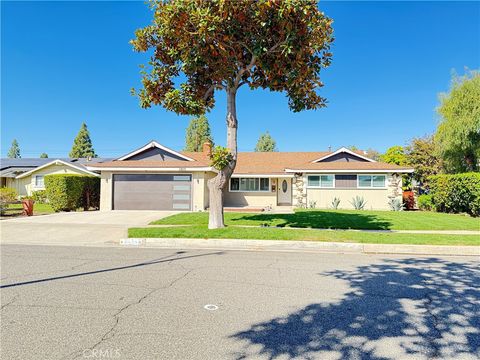 Photo of 2815 E Coolidge Ave, Orange, CA 92867 (MLS # PW25246953) Photo of 2815 E Coolidge Ave, Orange, CA 92867 (MLS # PW25246953)