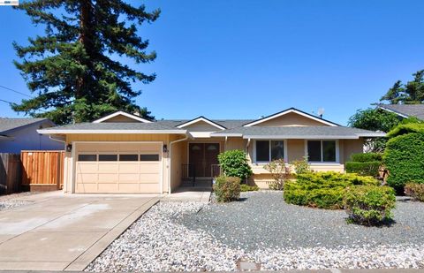Photo of 9127 Tangerine St ST, San Ramon, CA 94583 (MLS # 41135961)