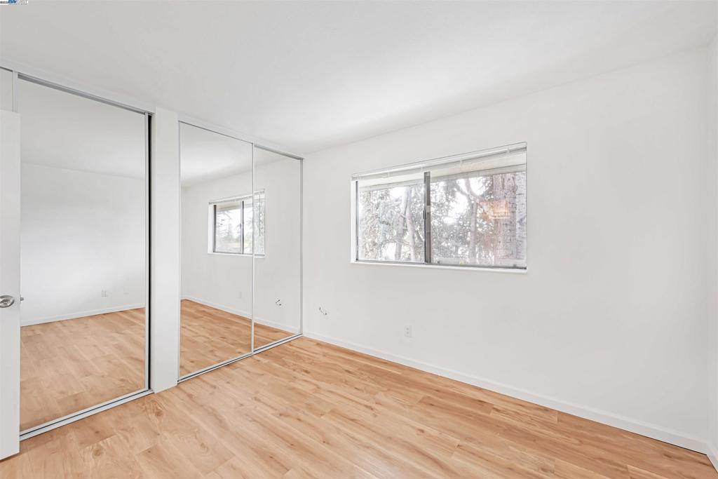 HAYWARD - Residential