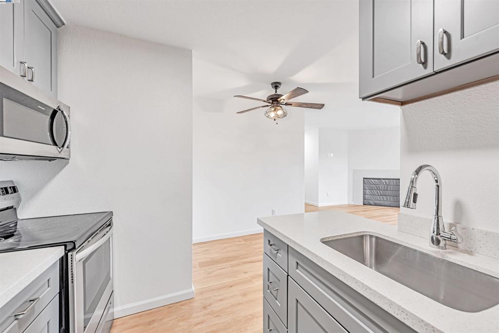 HAYWARD - Residential