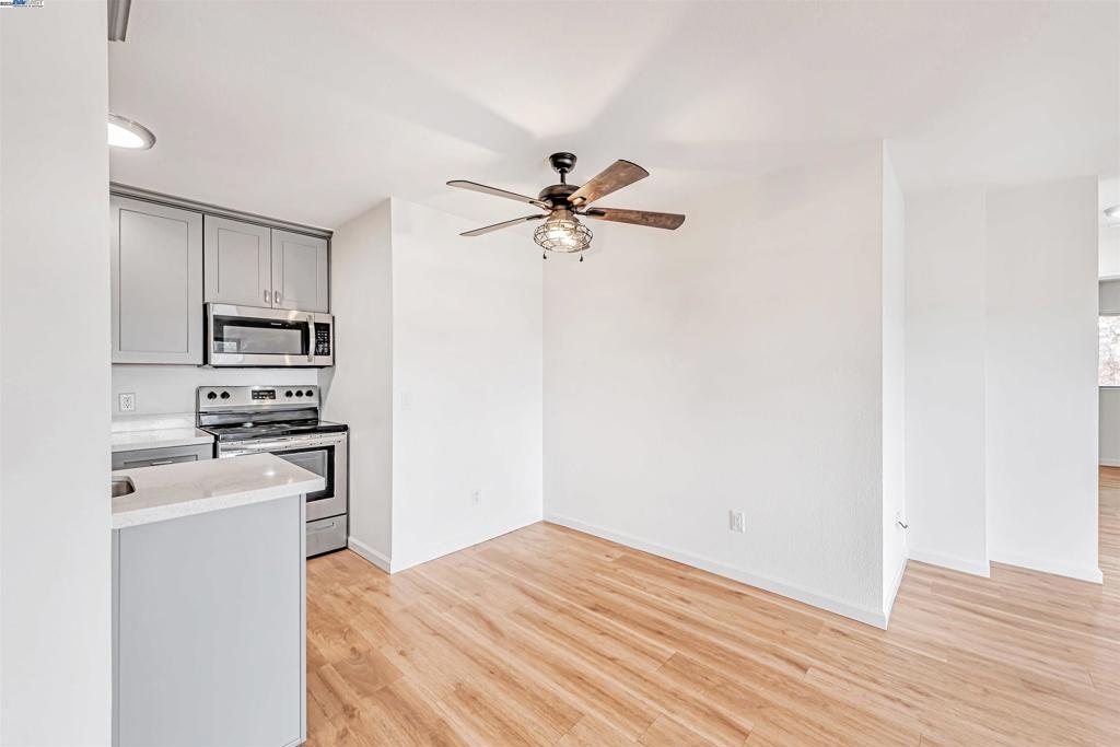 HAYWARD - Residential