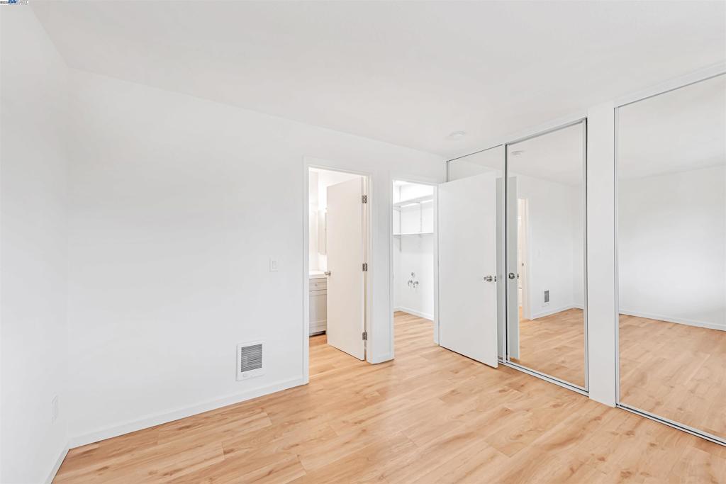 HAYWARD - Residential