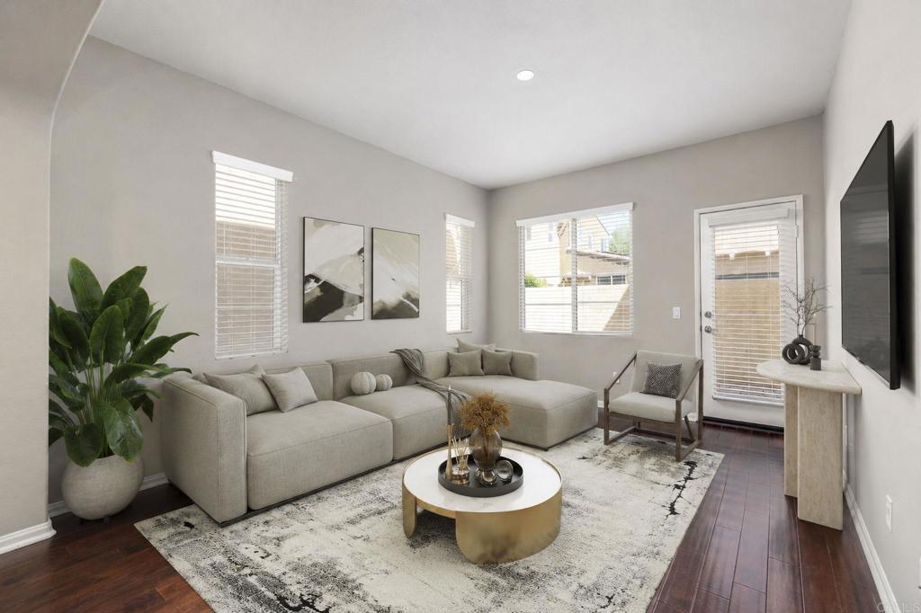 37337 Paseo Violeta