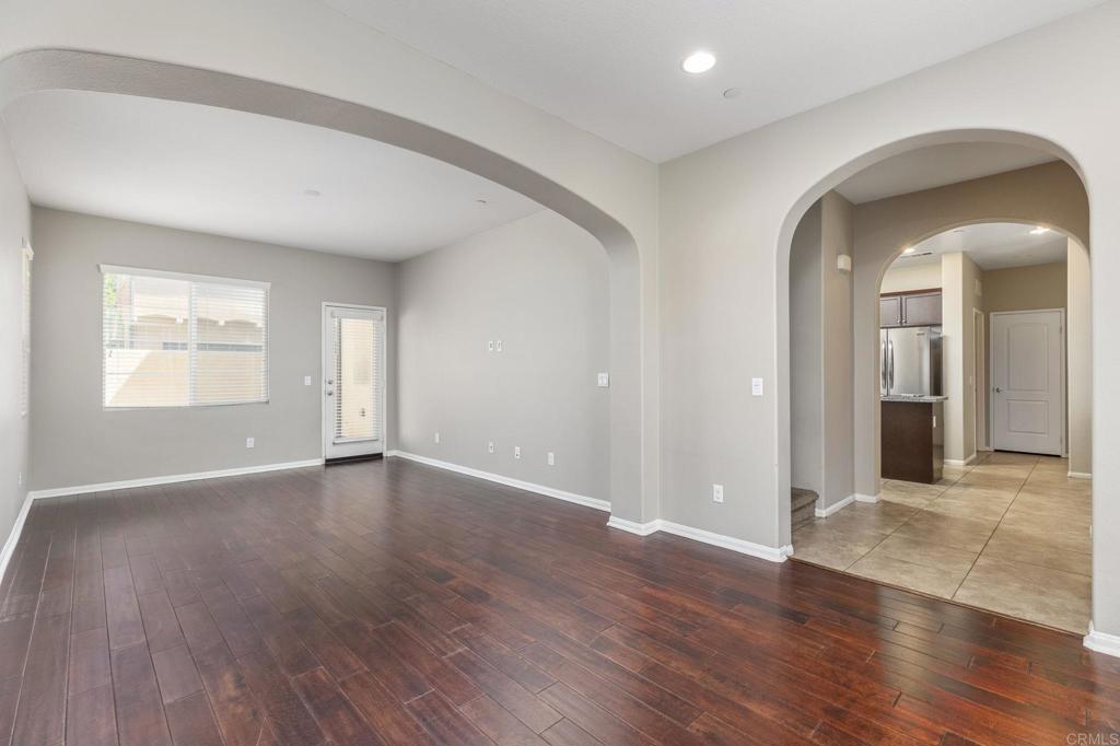 37337 Paseo Violeta