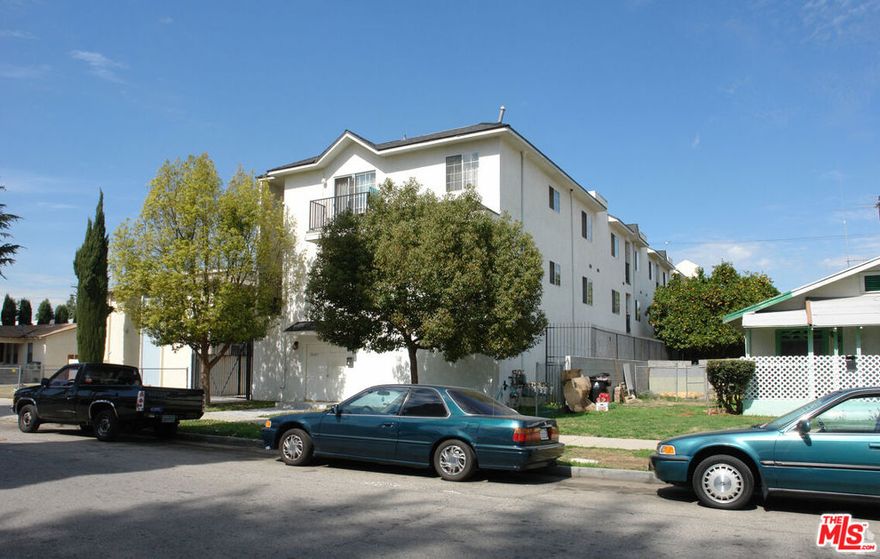 INVESTMENT HIGHLIGHTS:  6.06% Current Cap!  Highly sought-after mix of all 2-Bed/2-Bath units and a 2-Bed/2.5-Bath Townhouse;  Built in 1998 and subject to State Rent Control with rent increase of 8.8% in 2005;  No seismic retrofit required;   Large and bright units spread over 6,526 square feet in 7 units;  All units feature balconies, central heating and air conditioning, high ceilings, and 2 parking spaces;  Gated and secured entry, copper plumbing, newer water heater, on-site laundry facilities owned by current management;   One of the best values in today's investment market with significant upside potentialLaundry on-site |
