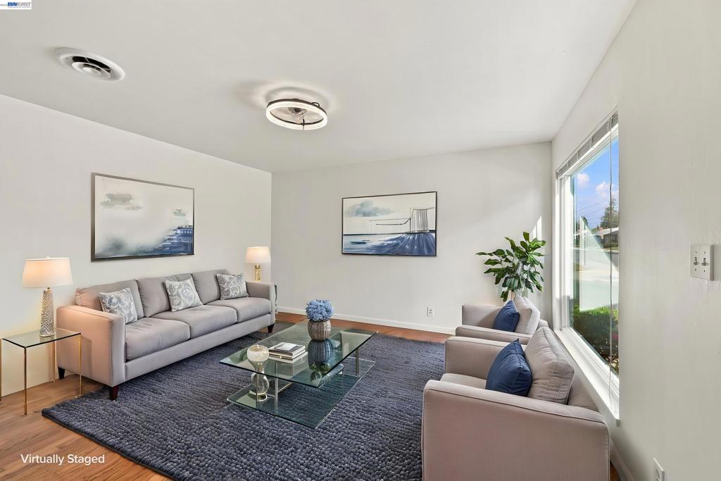 28611 Cole Pl
