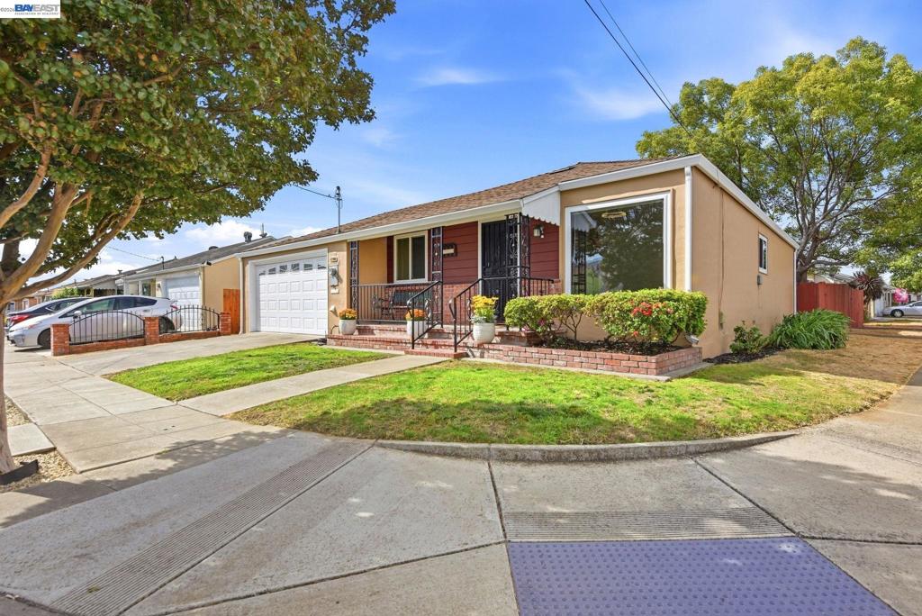 28611 Cole Pl